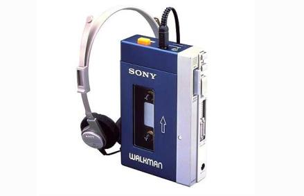 walkman1_1436143i